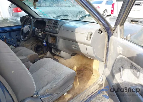 2000 Nissan Frontier Xe from USA, damaged, VIN 1N6DD26S6YC350282